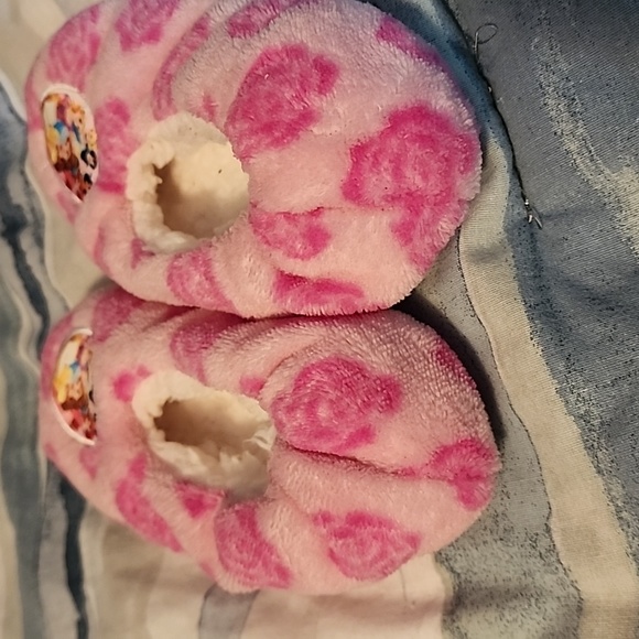 Disney Princess slippers size 6/8 Girls - Picture 6 of 7